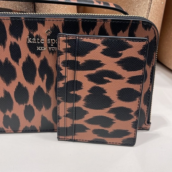 Kate Spade Schuyler Small Slim Card Holder
NWT - Picture 2 of 16